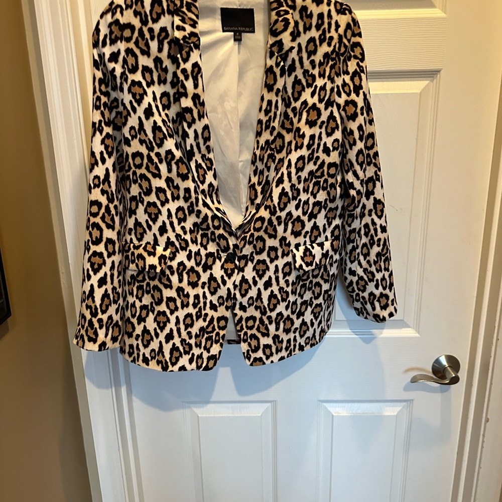 Banana Republic Leopard Print Blazer Size 8